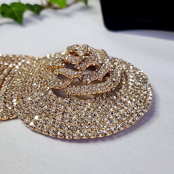 Large Statement Rose Flower Brooch Pin Yellow Gold Rhinestone Fringe New - Picture 8 of 13